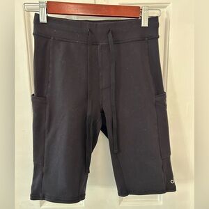 Alo Yoga Size XS Black Bike Shorts